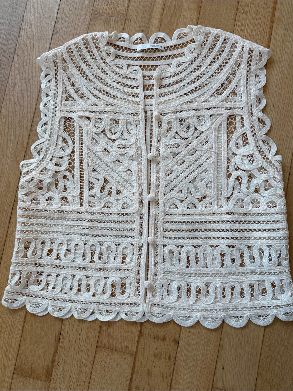 Lace Crochet Sleeveless Top - White